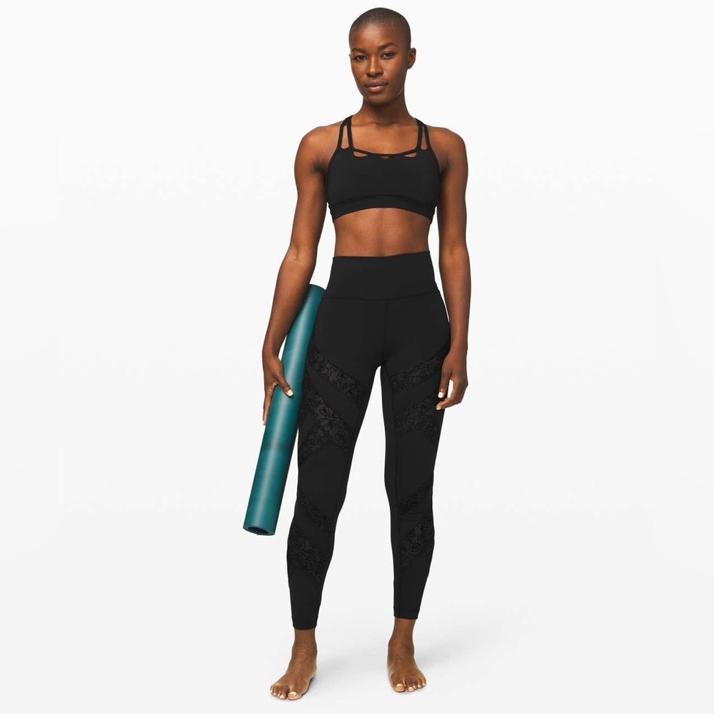 Lululemon Wunder Under High-Rise Tight Flocked 28"
Black size 8